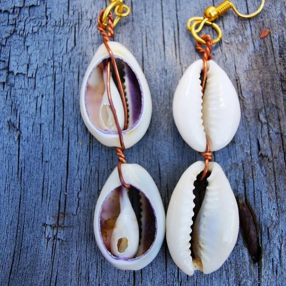 Artisan Made Cowrie Shell Dangling Earrings - Picture 5 of 9